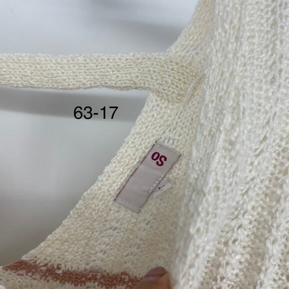 So Stripe V-Neck Knit Sweater Size Large - Picture 6 of 7